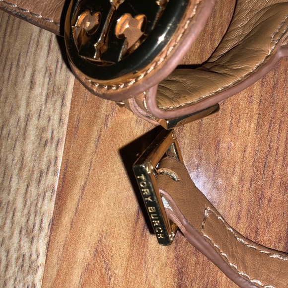 Tory Burch Tan or Camel Flat Leather Sandals - Picture 3 of 5